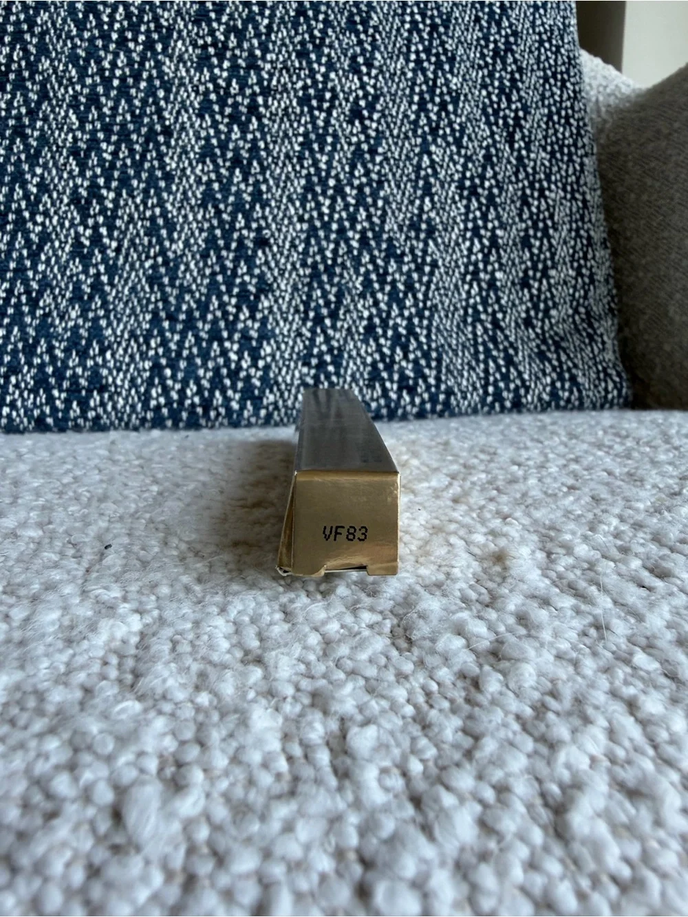 Hourglass Voyeur Eyeshadow Stick~ Moon
